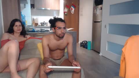 redfloweer online show from 12.21.24