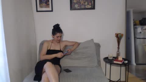 redfloweer online show from 01.08.25