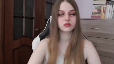 Lily online show from 10.02.25