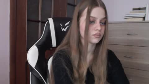 Lily online show from 04.11.26