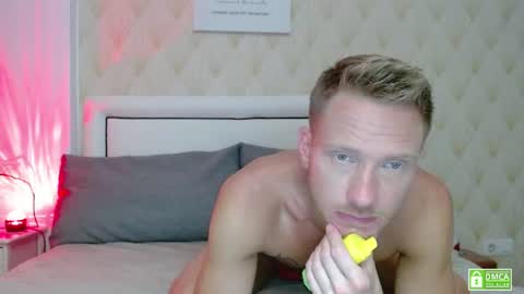 Snapshot of redheadxxl chatting on 06.17.26 Steve Blond online show from 06.17.26