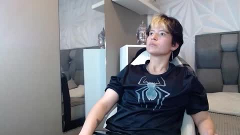 Snapshot of redhood_1_ chatting on 03.03.26 redhood_1_ online show from 03.03.26