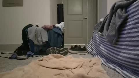 redqual01 online show from 11.28.25