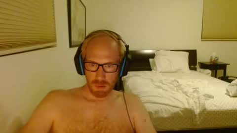 Snapshot of redrob57 chatting on 09.27.25 redrob57 online show from 09.27.25