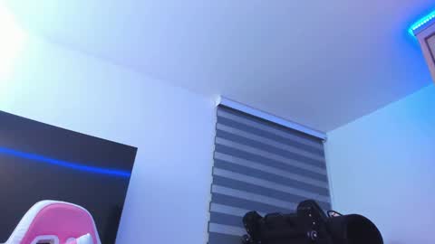 redski77 online show from 12.21.24