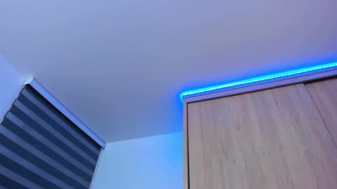 redski77 online show from 12.23.24