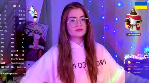 Snapshot of redvelveten chatting on 02.06.25 Ronnie online show from 02.06.25