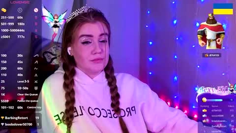 Snapshot of redvelveten chatting on 02.07.25 Ronnie online show from 02.07.25