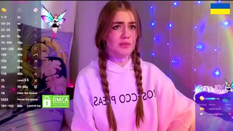 Snapshot of redvelveten chatting on 02.24.25 Ronnie online show from 02.24.25