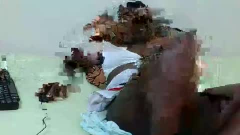 Snapshot of reem_wonder chatting on 12.30.24 Reem online show from 12.30.24