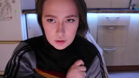 Snapshot of regalelsa chatting on 10.14.25 Elsa online show from 10.14.25