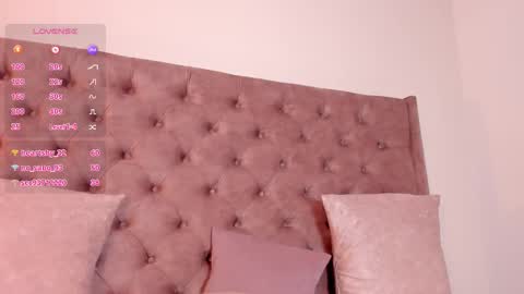 Snapshot of regina_noctixx chatting on 10.27.25 Regina  online show from 10.27.25