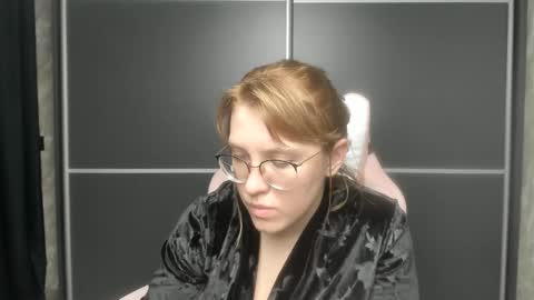 Regina online show from 02.04.25