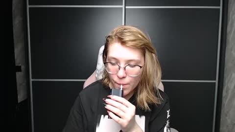 Regina online show from 02.11.25