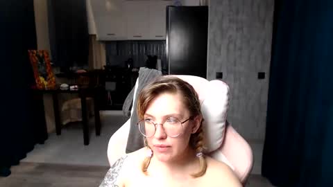 Regina online show from 09.10.25