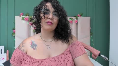 reginavegaa online show from 01.21.25