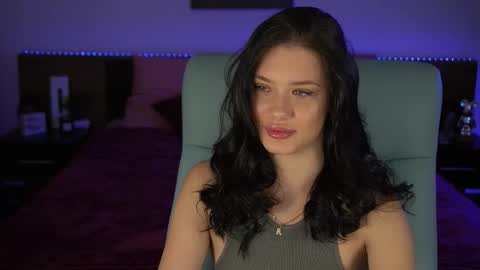 Snapshot of reginawine chatting on 11.02.25 ReginaWine online show from 11.02.25