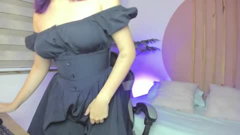 Snapshot of rei_cos chatting on 09.30.25 R E I online show from 09.30.25