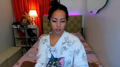 Snapshot of reighnempress chatting on 02.03.25 reighnempress online show from 02.03.25