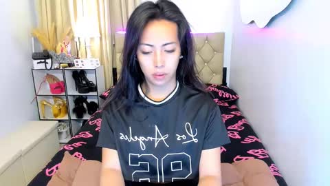 Snapshot of reighnempress chatting on 02.28.25 reighnempress online show from 02.28.25