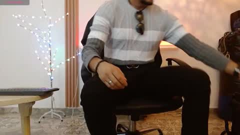 Snapshot of reiko_85_ chatting on 01.16.26 REIKO online show from 01.16.26