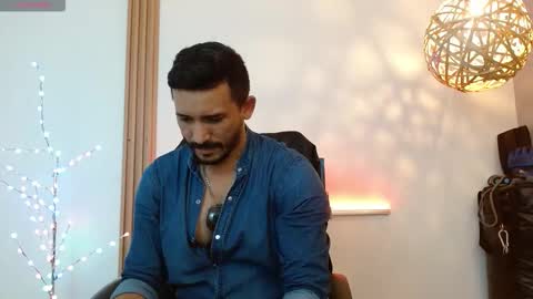 Snapshot of reiko_85_ chatting on 01.17.26 REIKO online show from 01.17.26