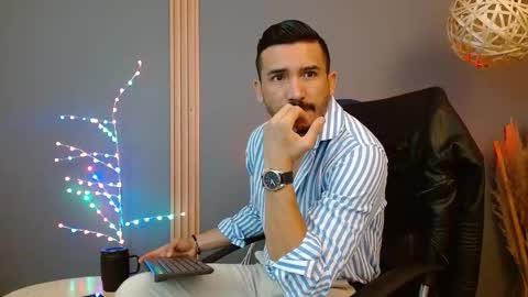 Snapshot of reiko_85_ chatting on 02.06.26 REIKO online show from 02.06.26