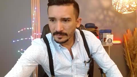 Snapshot of reiko_85_ chatting on 02.25.26 REIKO online show from 02.25.26