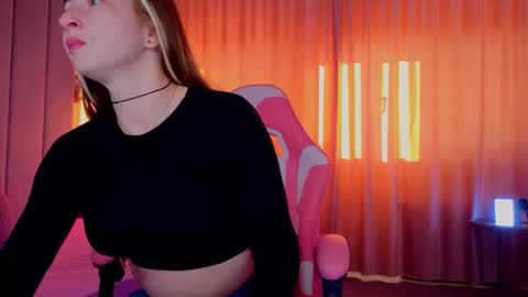 reina cummings online show from 11.02.25