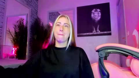 reina cummings online show from 12.14.25