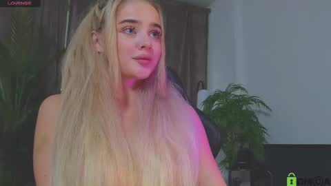 Anna online show from 09.11.25