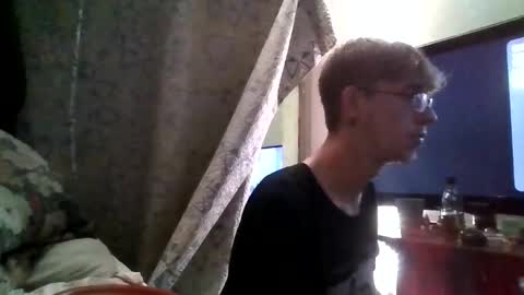 Snapshot of relytburns420 chatting on 04.25.26 tylerBurnham online show from 04.25.26