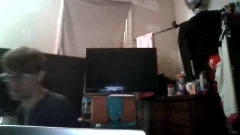 Snapshot of relytburns420 chatting on 05.11.26 tylerBurnham online show from 05.11.26