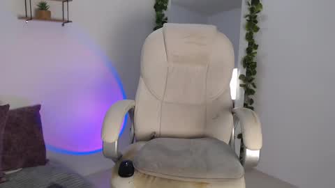 Erika online show from 12.05.24