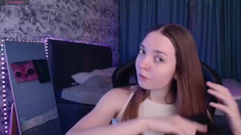Snapshot of renary_sweet chatting on 09.14.25 Renary online show from 09.14.25