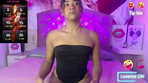 RENATA VALENTINA online show from 05.11.26