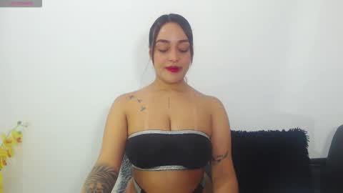 renatabrownn28 online show from 05.13.26