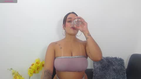 renatabrownn28 online show from 06.01.26
