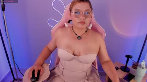 Renata Jones online show from 05.05.26