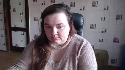 renataoia online show from 02.28.26