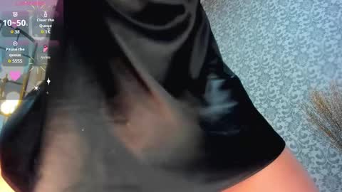 Snapshot of renatareyes chatting on 02.14.25 Renata Reyes online show from 02.14.25