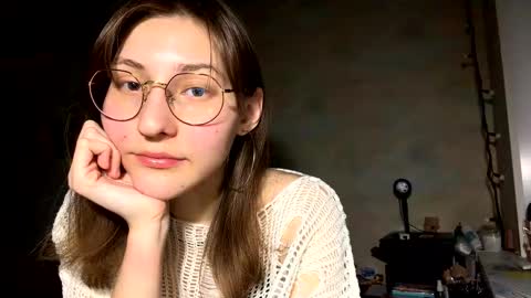 Mia online show from 02.06.26