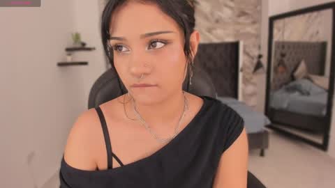 Renee Shelby online show from 04.15.26