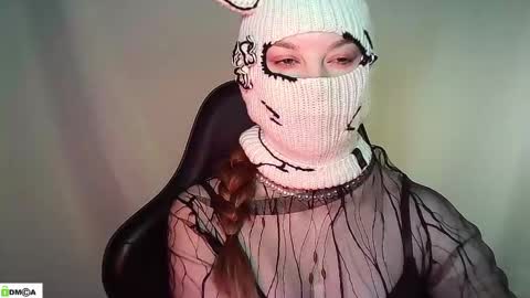 Renesme White Im here from Monday to Friday online show from 05.18.26