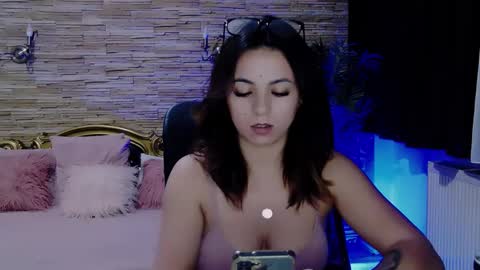 renesmesweet online show from 01.07.25