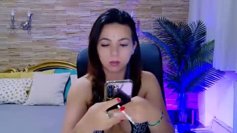 renesmesweet online show from 02.19.25