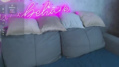 Renesmy online show from 03.26.26