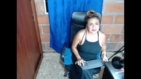 Rennata online show from 02.10.25