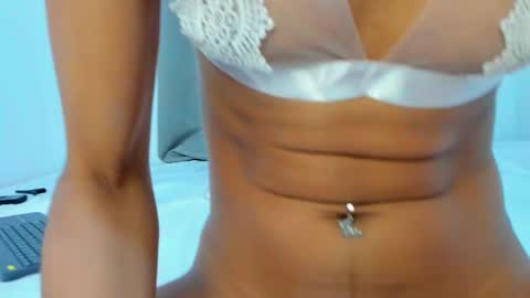 Snapshot of rennatta_sx chatting on 02.19.25 Renata online show from 02.19.25