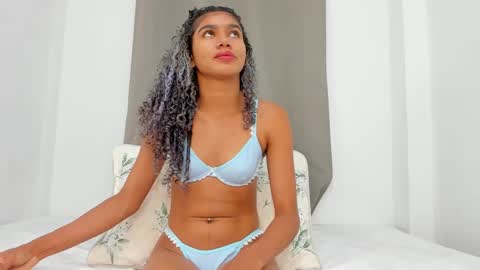 Snapshot of rennatta_sx chatting on 03.04.25 Renata online show from 03.04.25